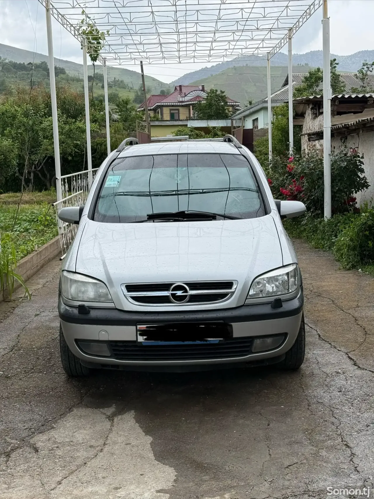 Opel Zafira 1999 · 1.8 MT