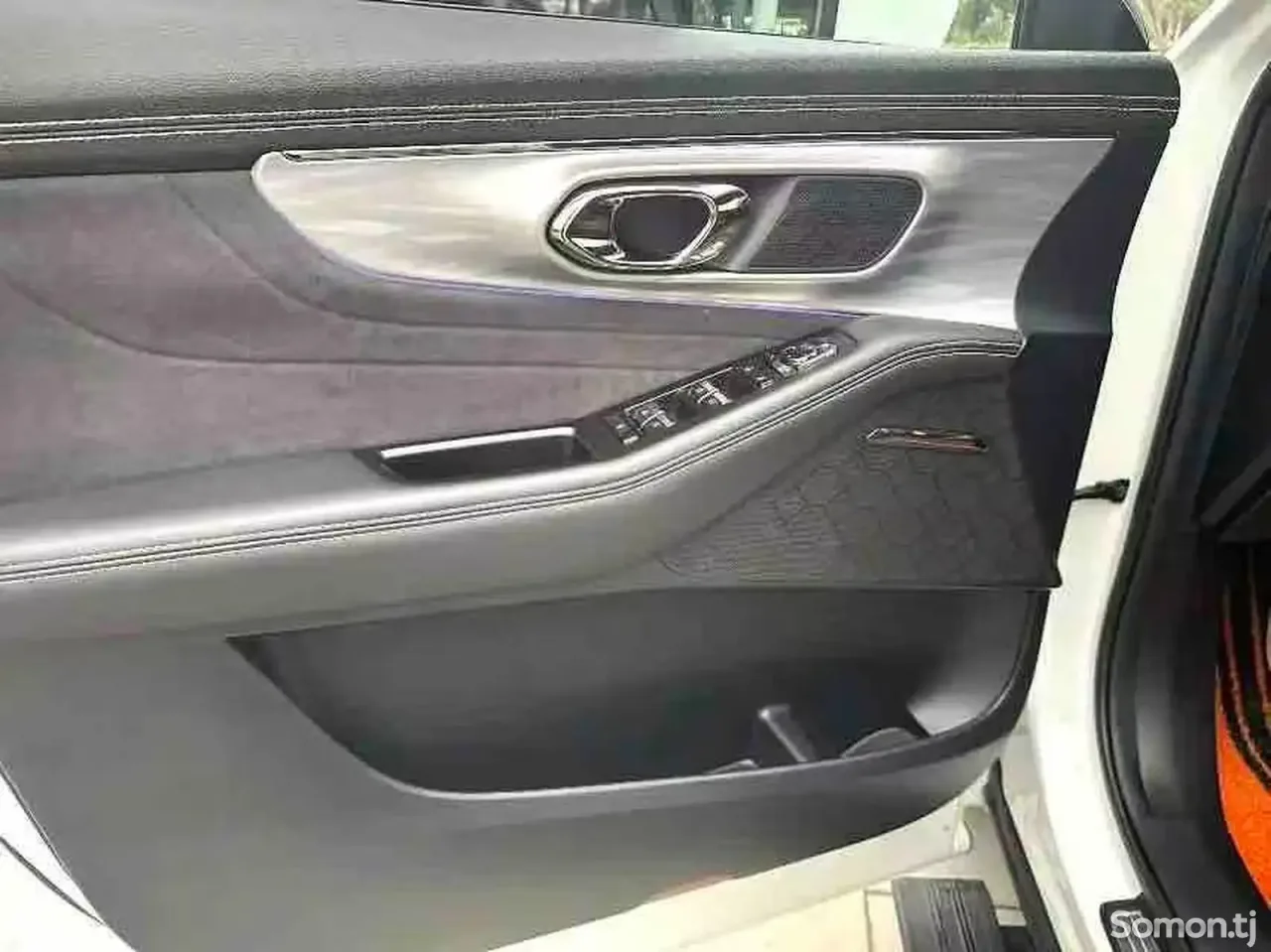 GAC Trumpchi GS8 2024 · 2.0 AT