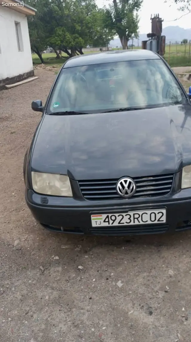 Volkswagen Bora 2000 · 2.0 MT