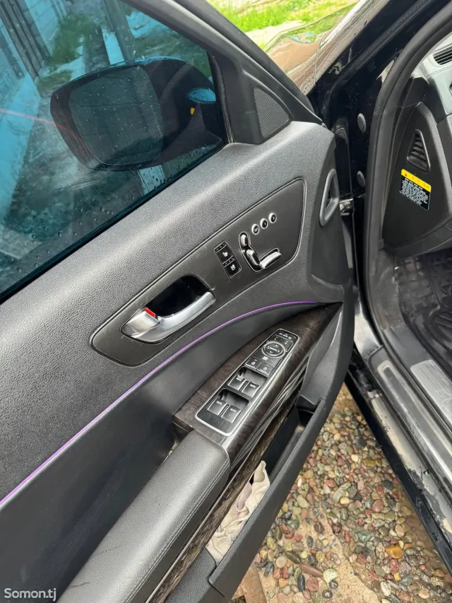 Kia K9 2014 · 3.3 AT