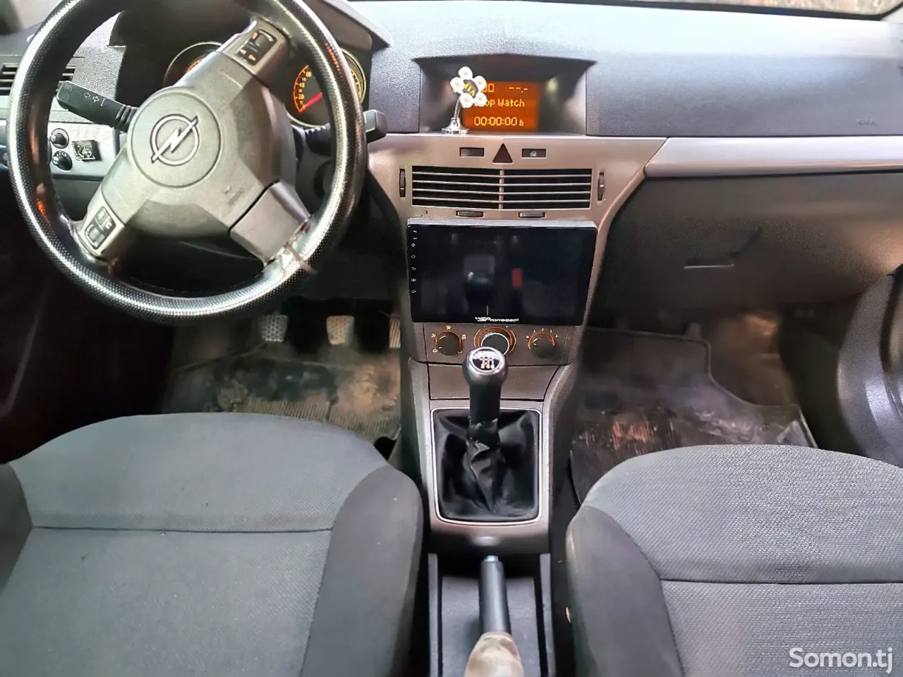 Opel Astra H 2006 · 1.8 MT