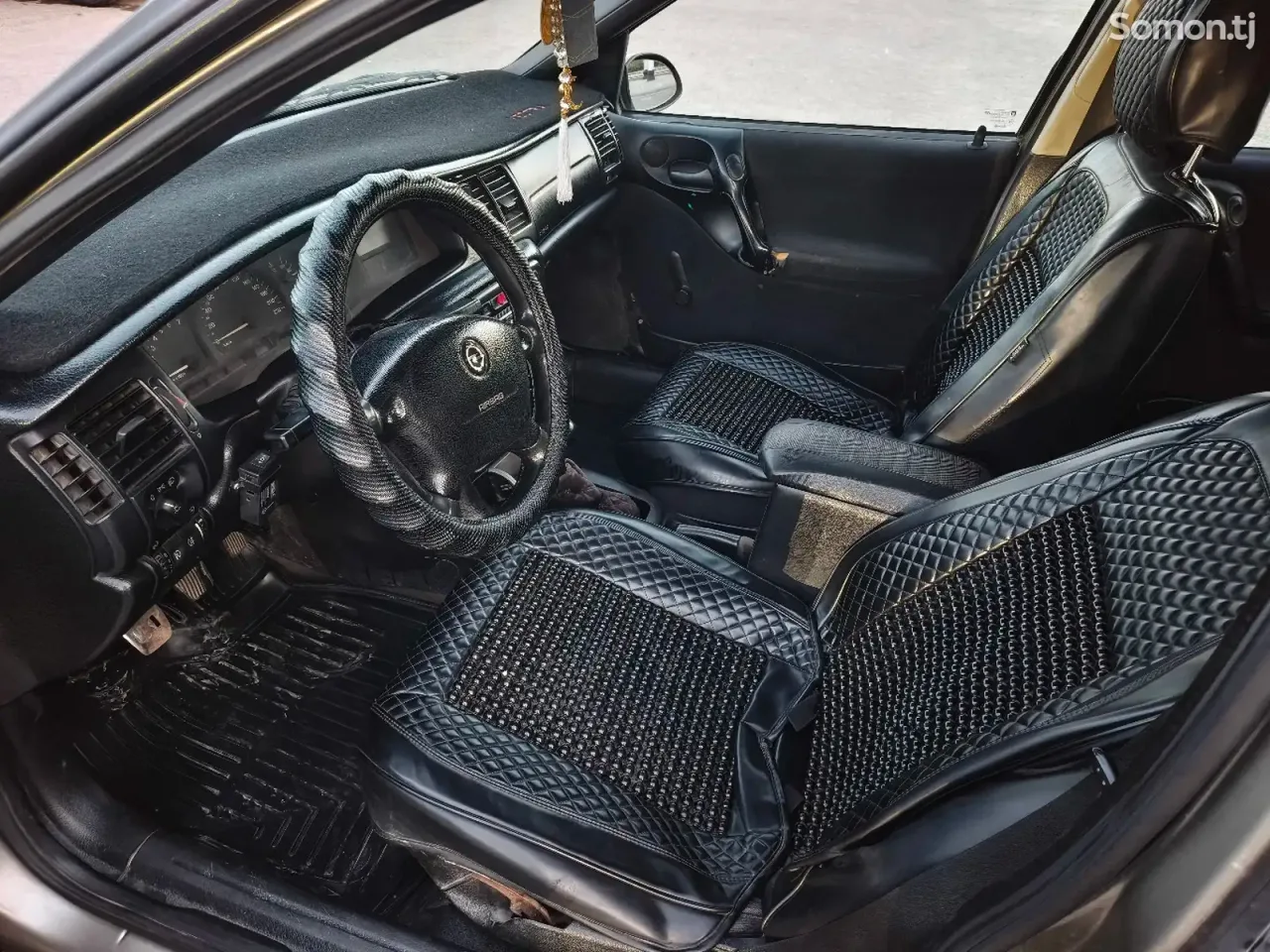 Opel Vectra B 1996 · 1.6 MT