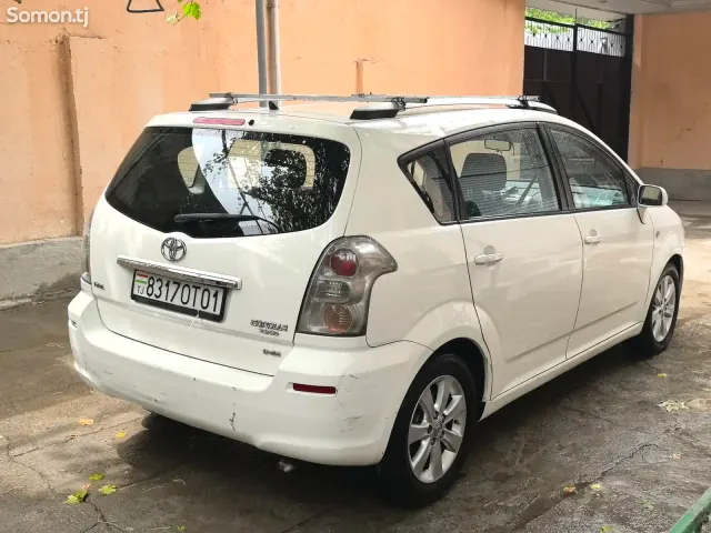 Toyota Corolla Verso 2007 · 2.2 MT