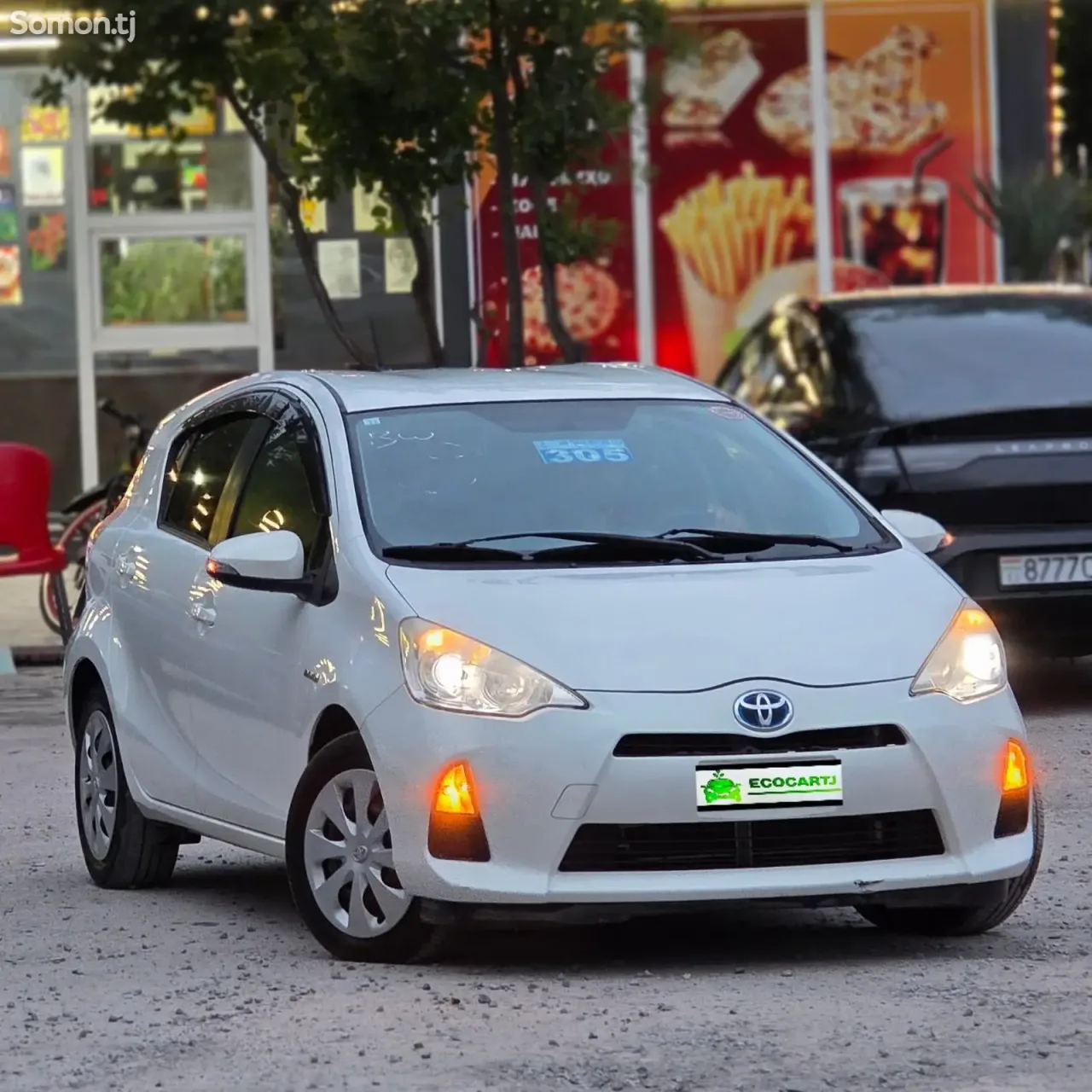 Toyota Aqua 2014 · 1.5 AT
