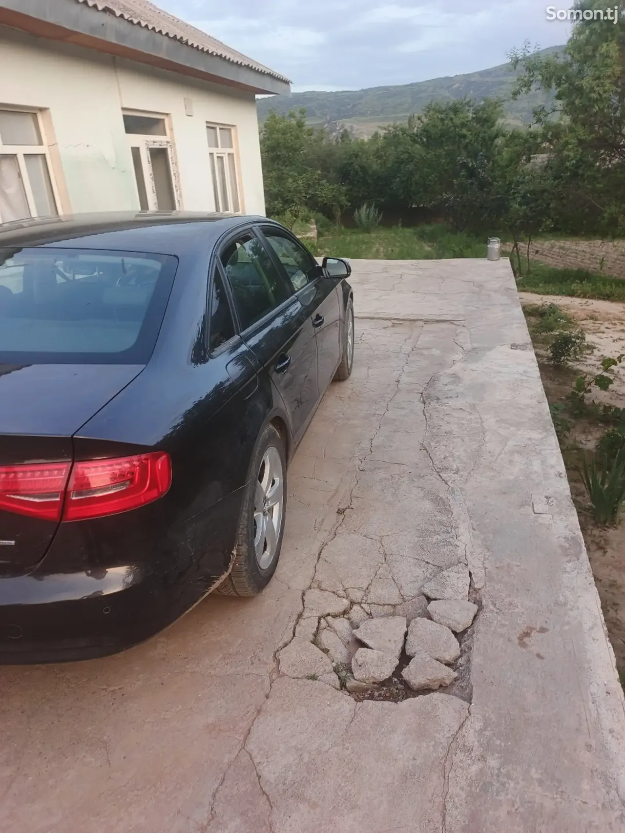 Audi A4 2013 · 1.8 AT