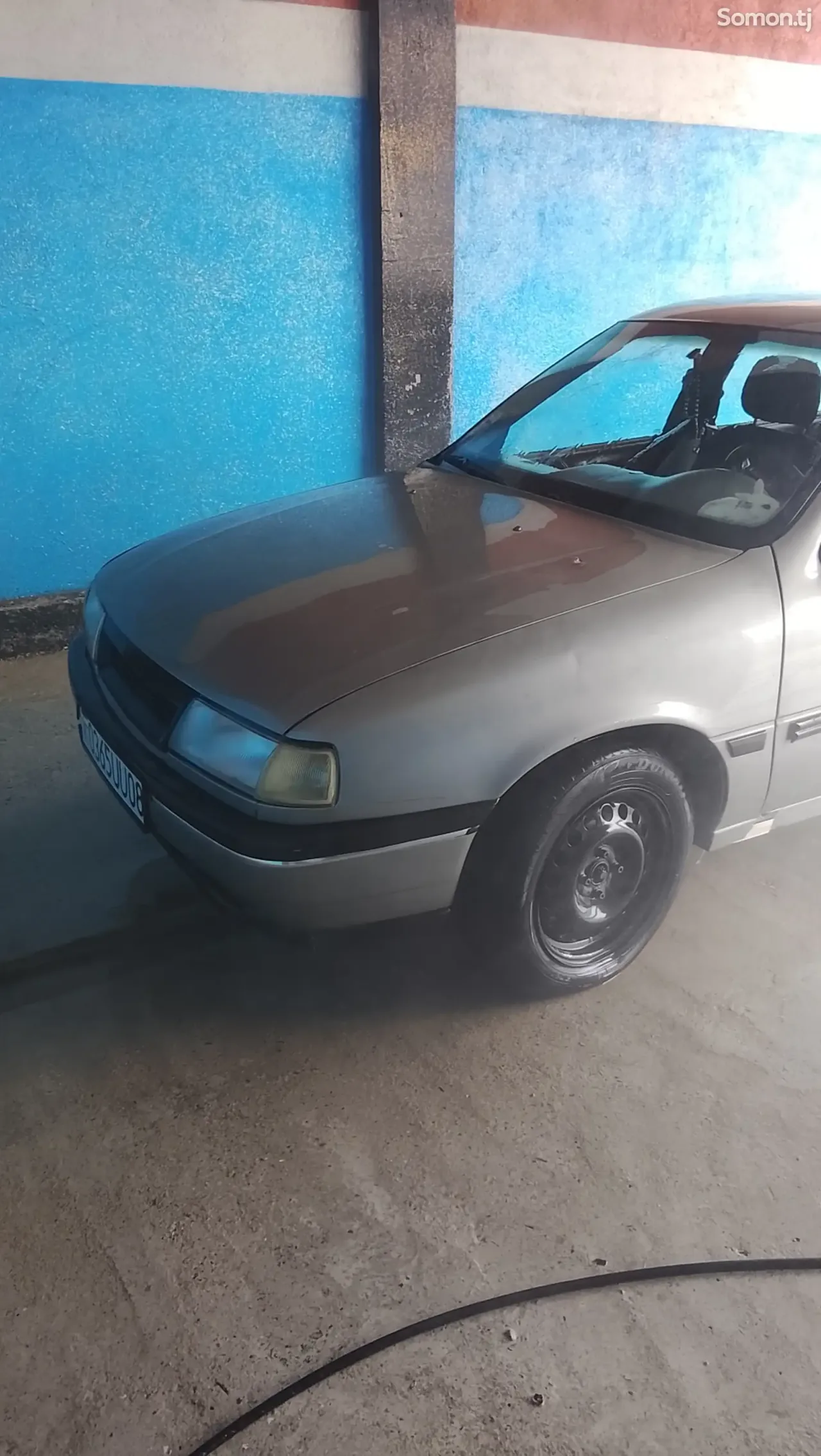 Opel Vectra A 1991 · 1.8 MT
