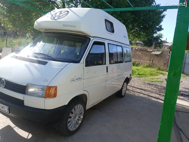 Volkswagen California 1992 · 2.4 MT
