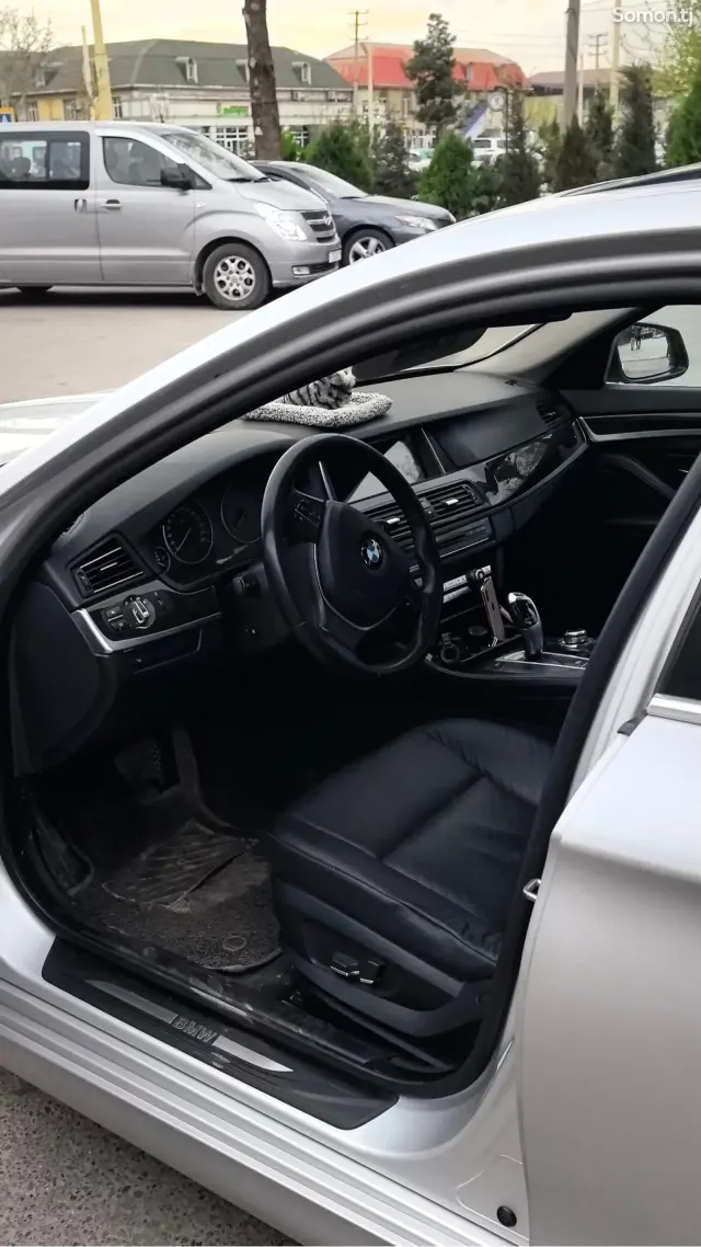 BMW 5 series 2011 · 2.0 AT