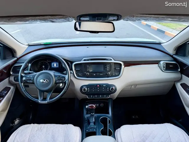 Kia Sorento 2015 · 2.4 AT