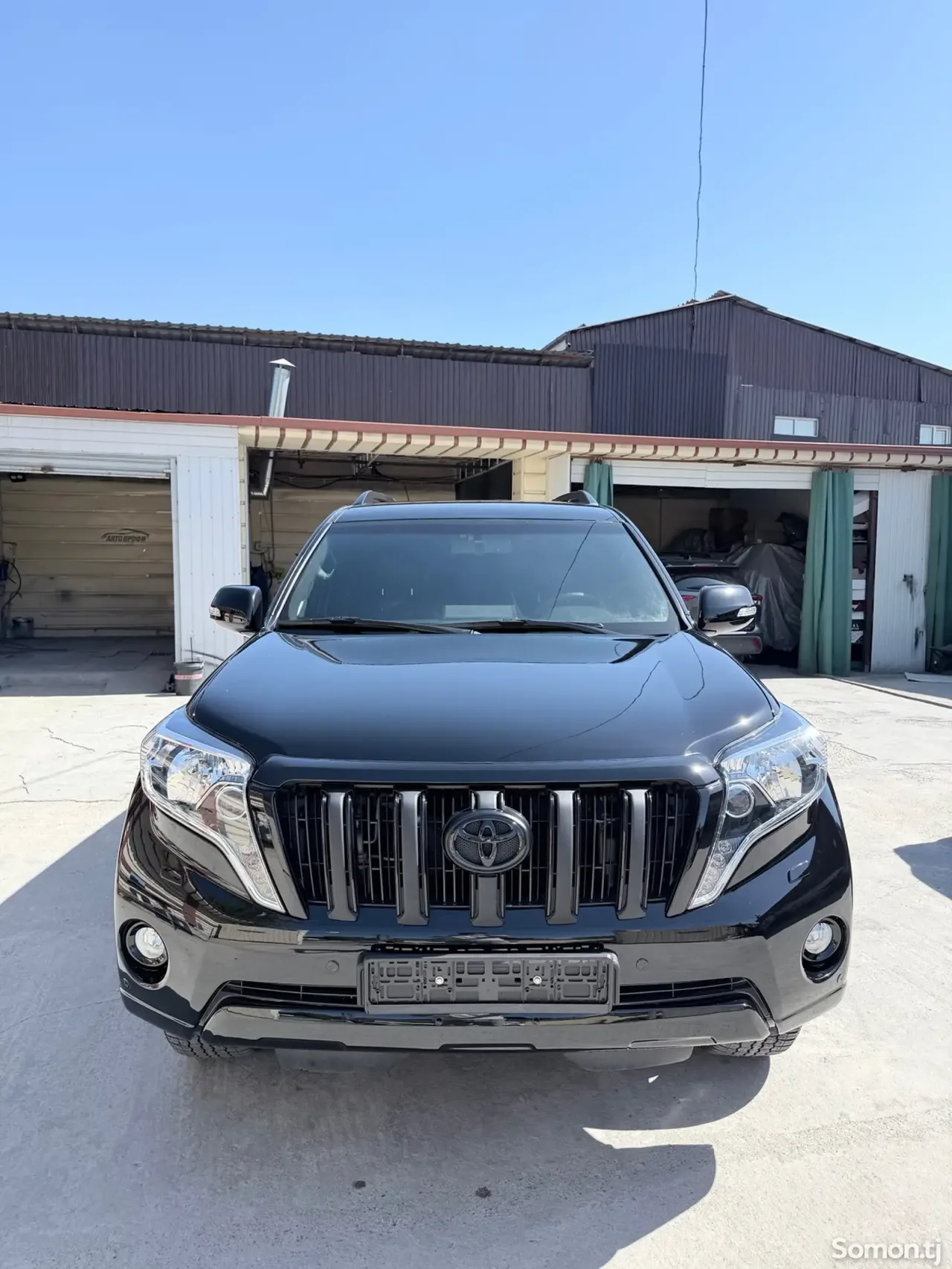 Toyota Land Cruiser Prado 2017 · 3.0 AT