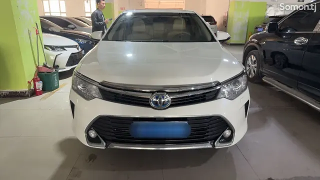 Toyota Camry 2015 · 2.5 AT