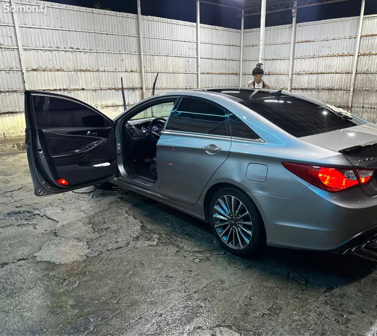 Hyundai Sonata 2010 · 2.0 AT