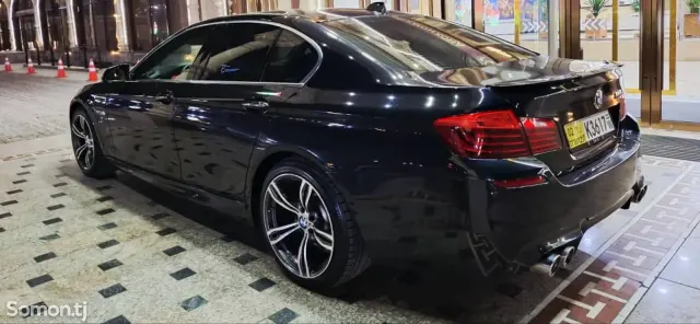 BMW 5 series 2015 · 2.0 AT