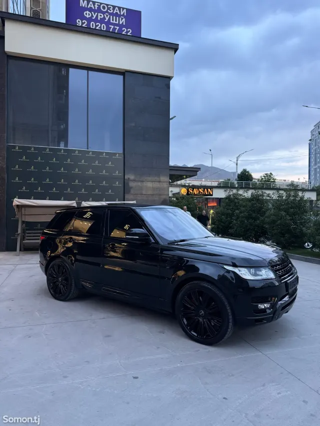 Land Rover Range Rover Sport 2015 · 4.4 AT