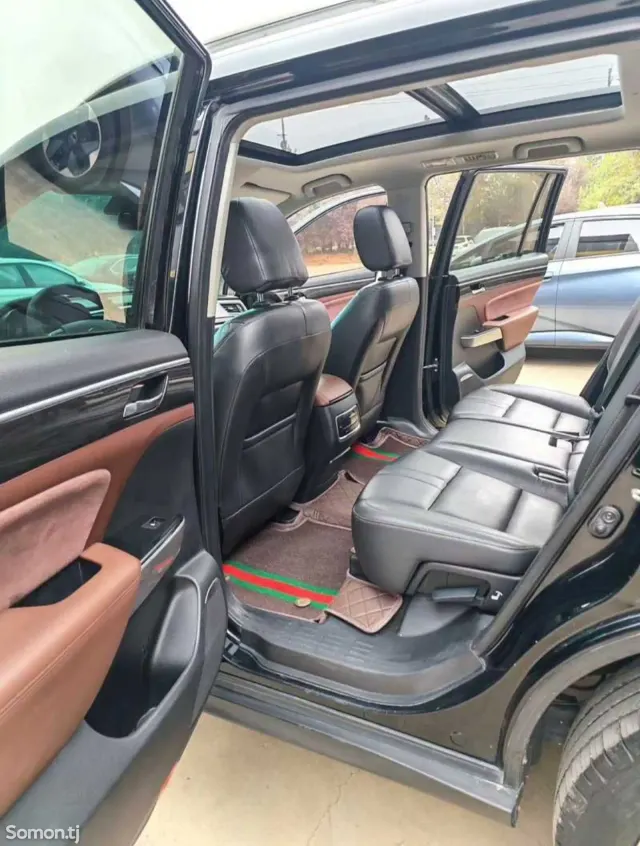 GAC Trumpchi GS8 2017 · 2.0 AT