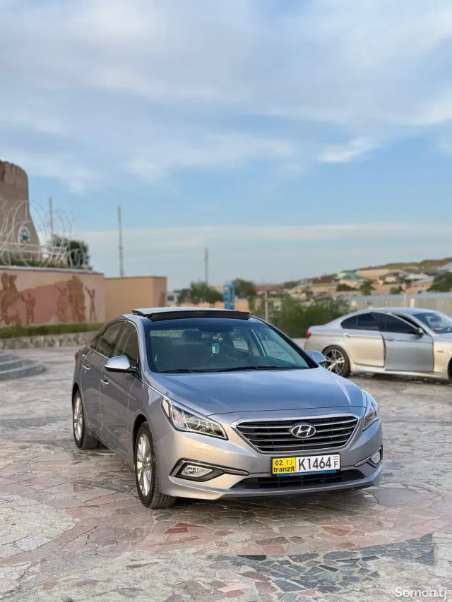 Hyundai Sonata 2014 · 2.4 AT