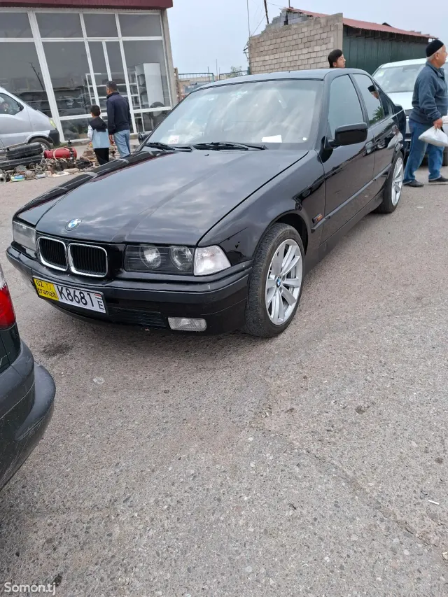 BMW 3 series 1994 · 2.5 MT