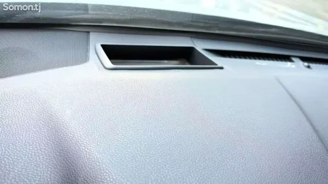 Toyota Camry 2018 · 2.5 AT