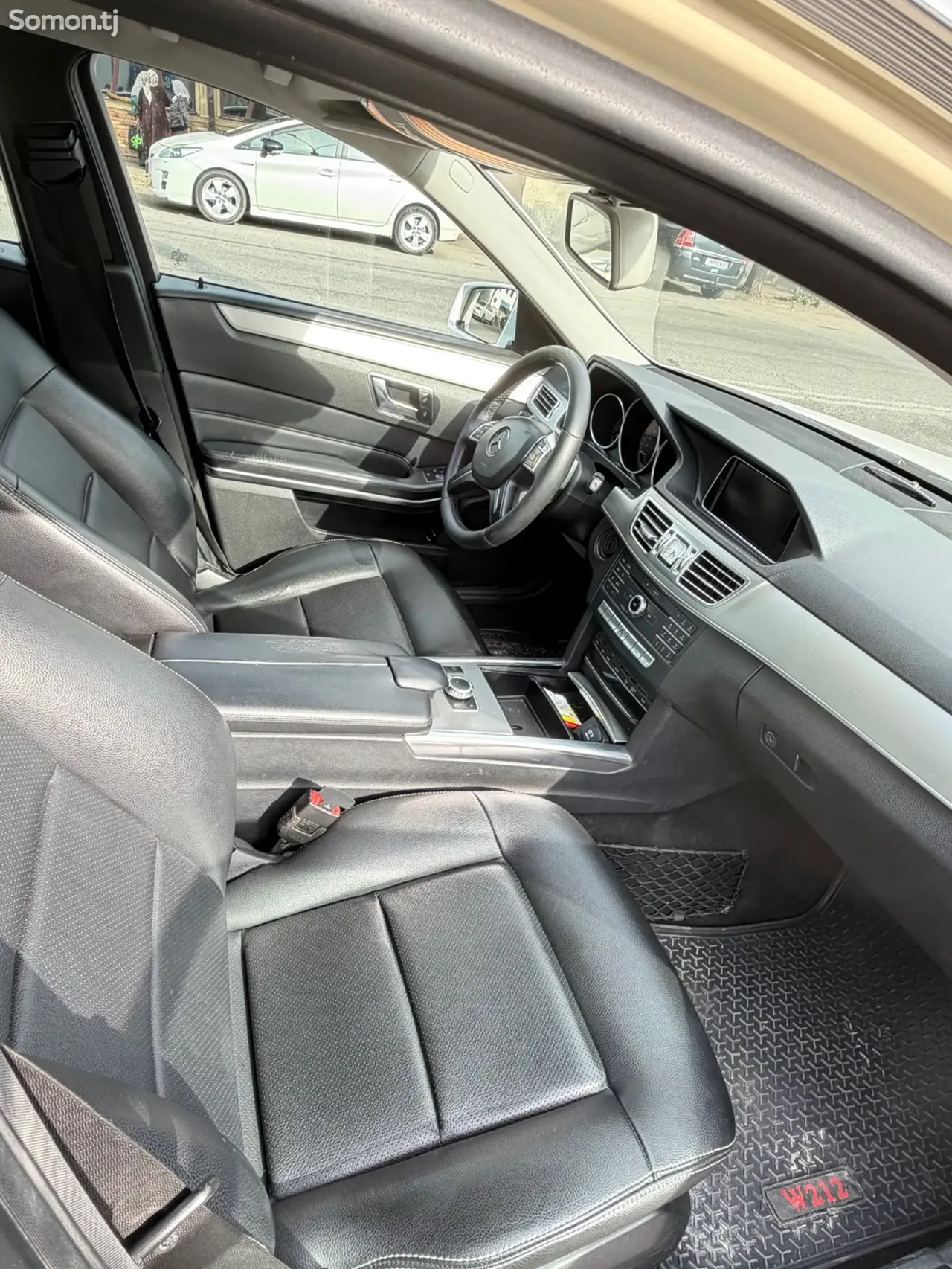 Mercedes-Benz E class 2015 · 2.0 AT