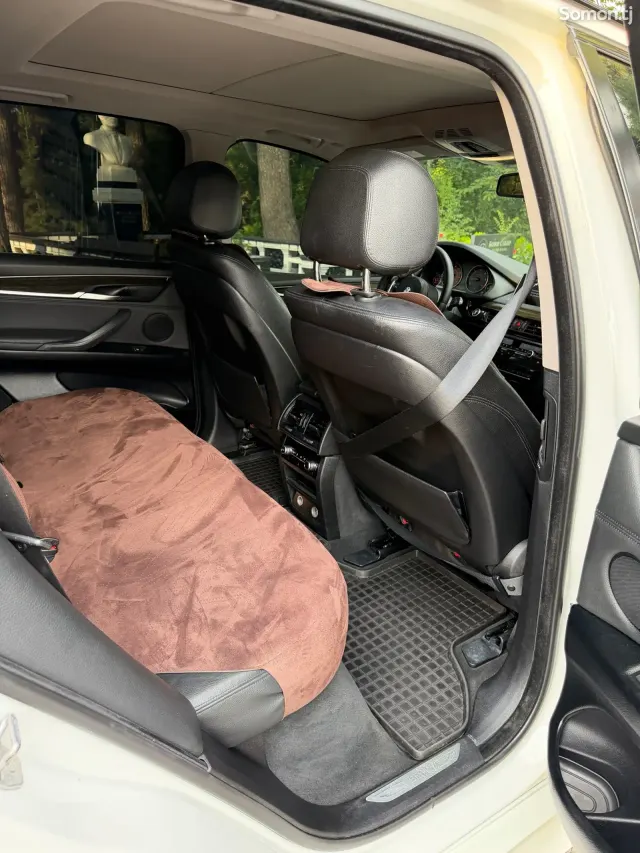 BMW X5 2016 · 3.0 AT