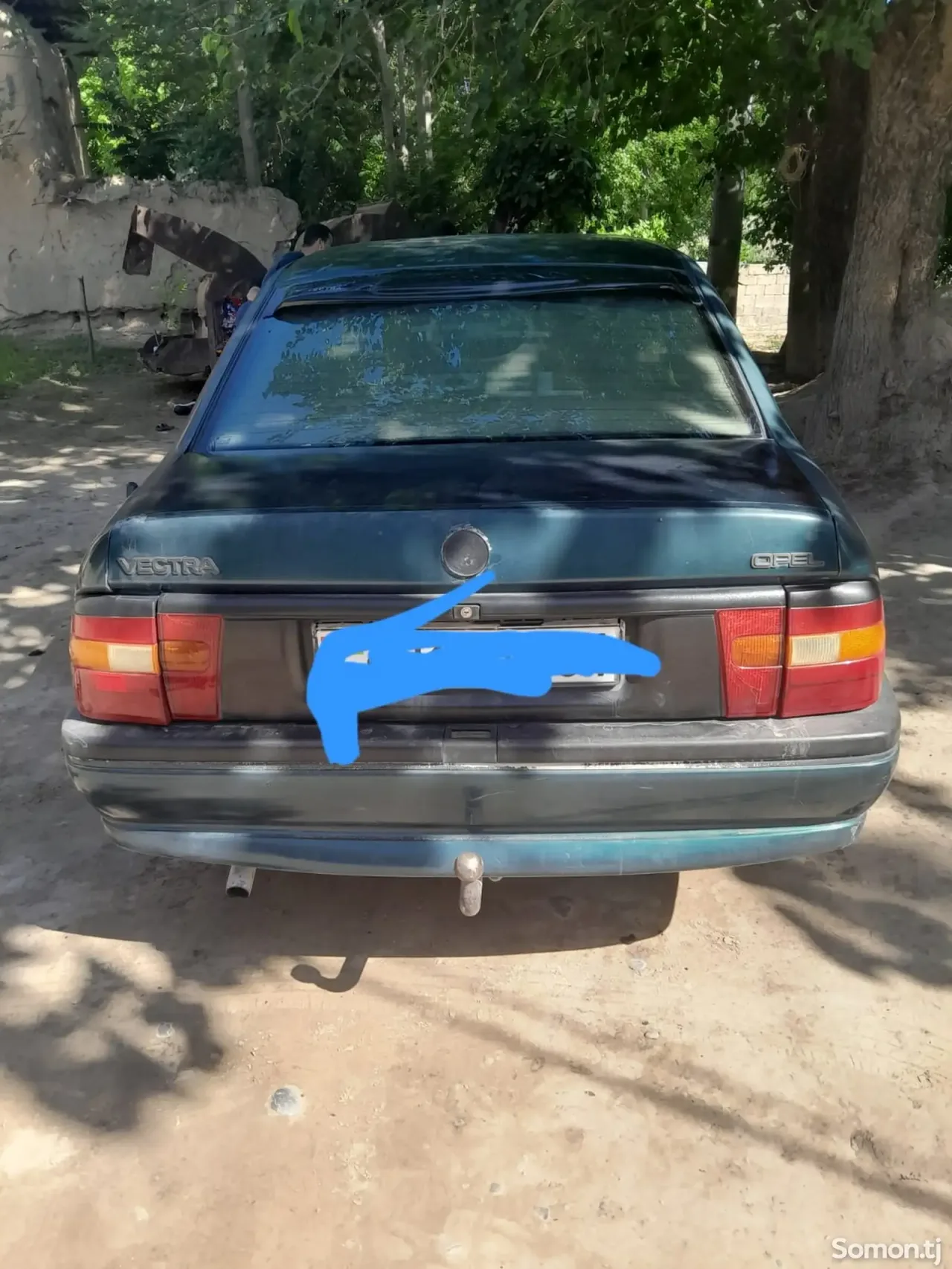 Opel Vectra A 1995 · 1.6 MT