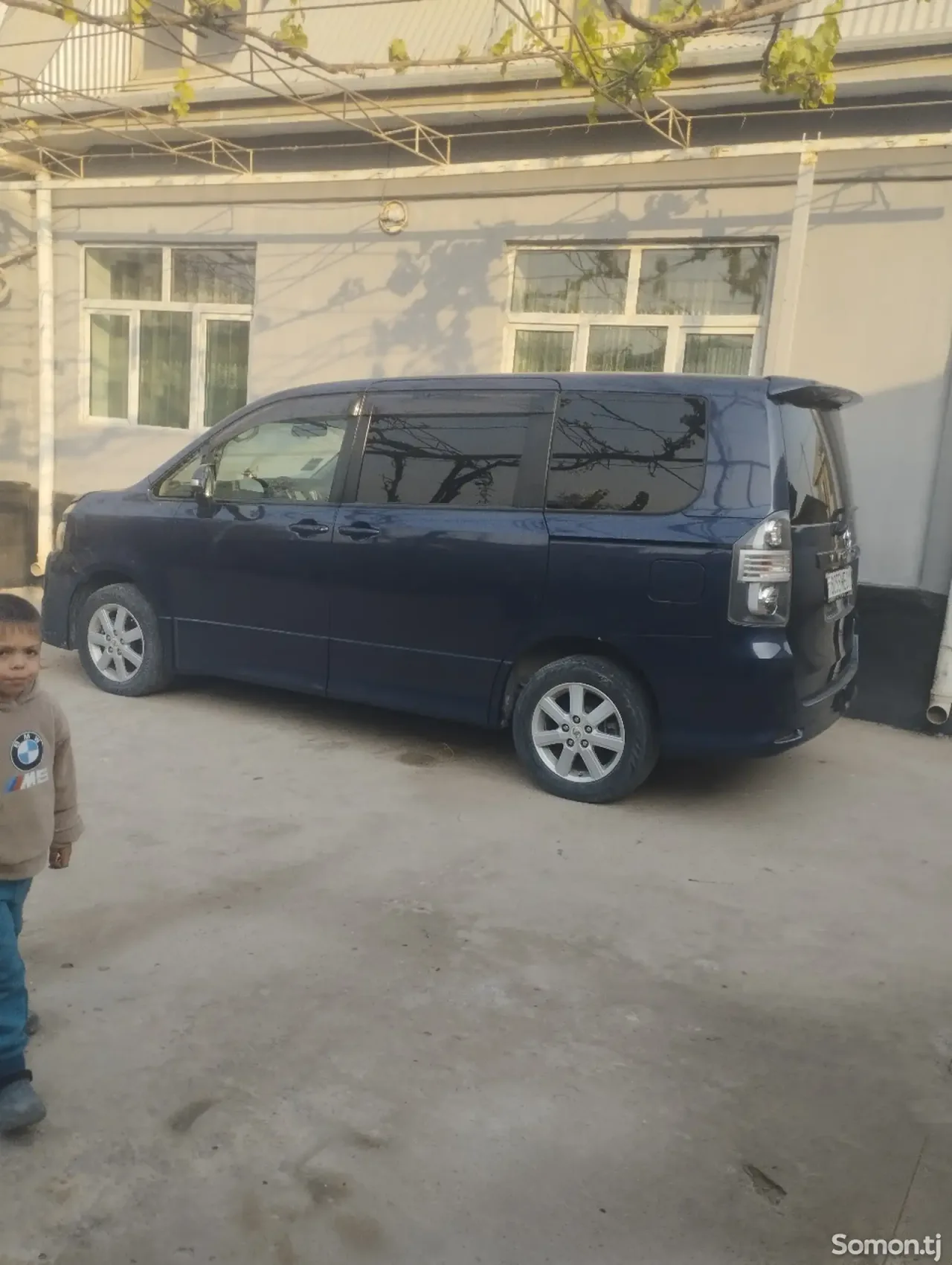 Toyota Voxy 2008 · 2.0 AT