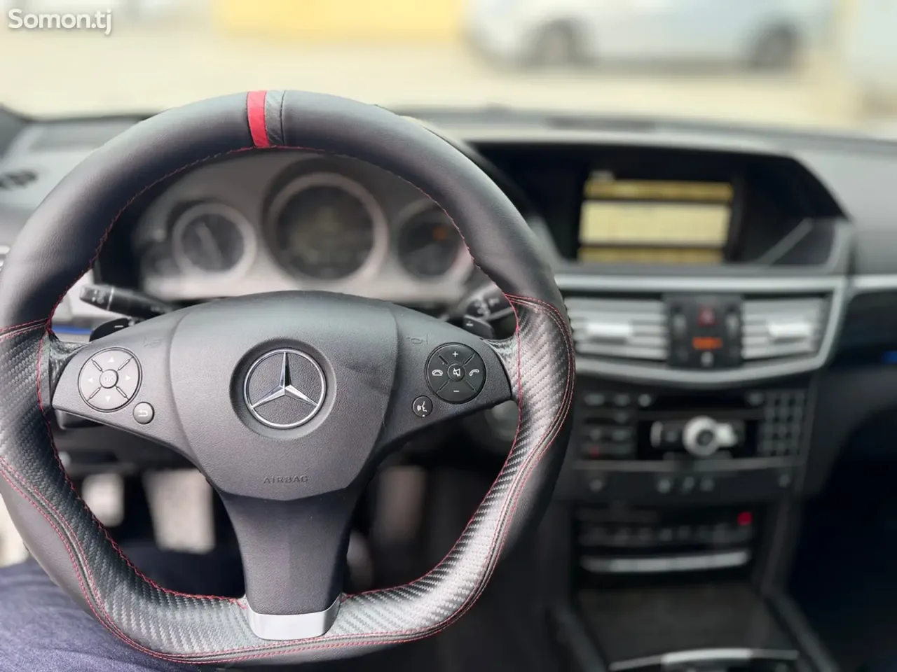 Mercedes-Benz E class 2010 · 3.5 AT