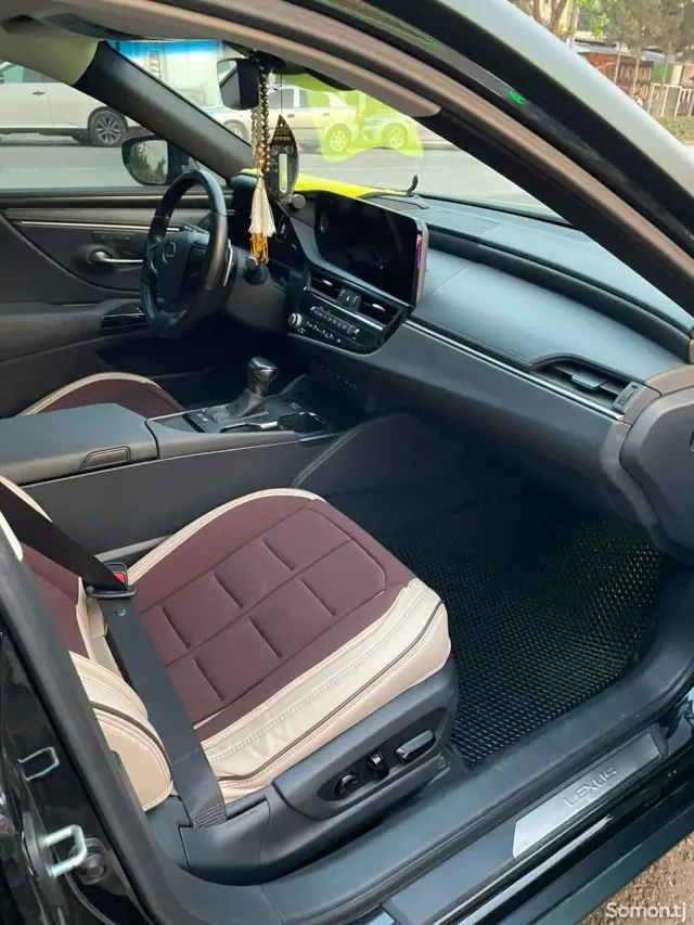 Lexus ES series 2023 · 3.0 AT