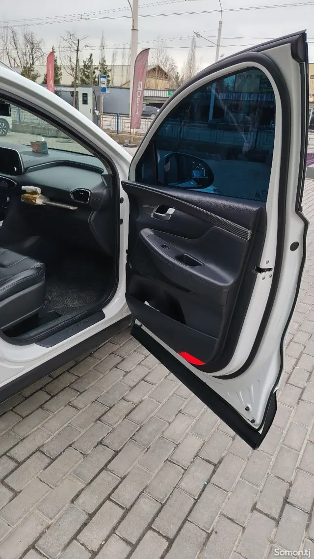 Hyundai Santa Fe 2019 · 2.0 AT