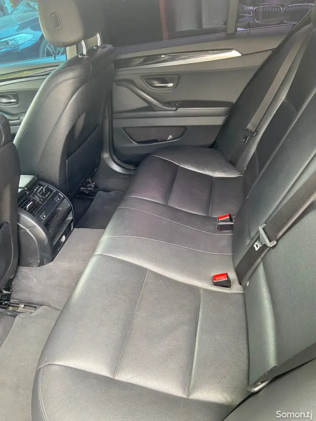 BMW 5 series 2014 · 2.0 AT