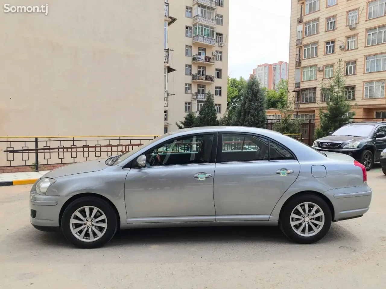 Toyota Avensis 2008 · 2.0 AT
