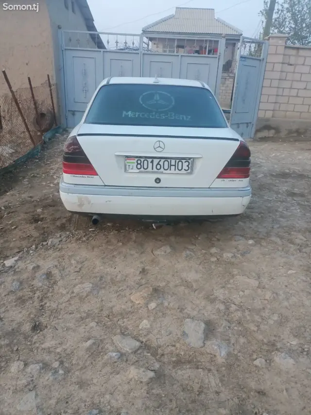Mercedes-Benz B class 1996 · 1.8 MT