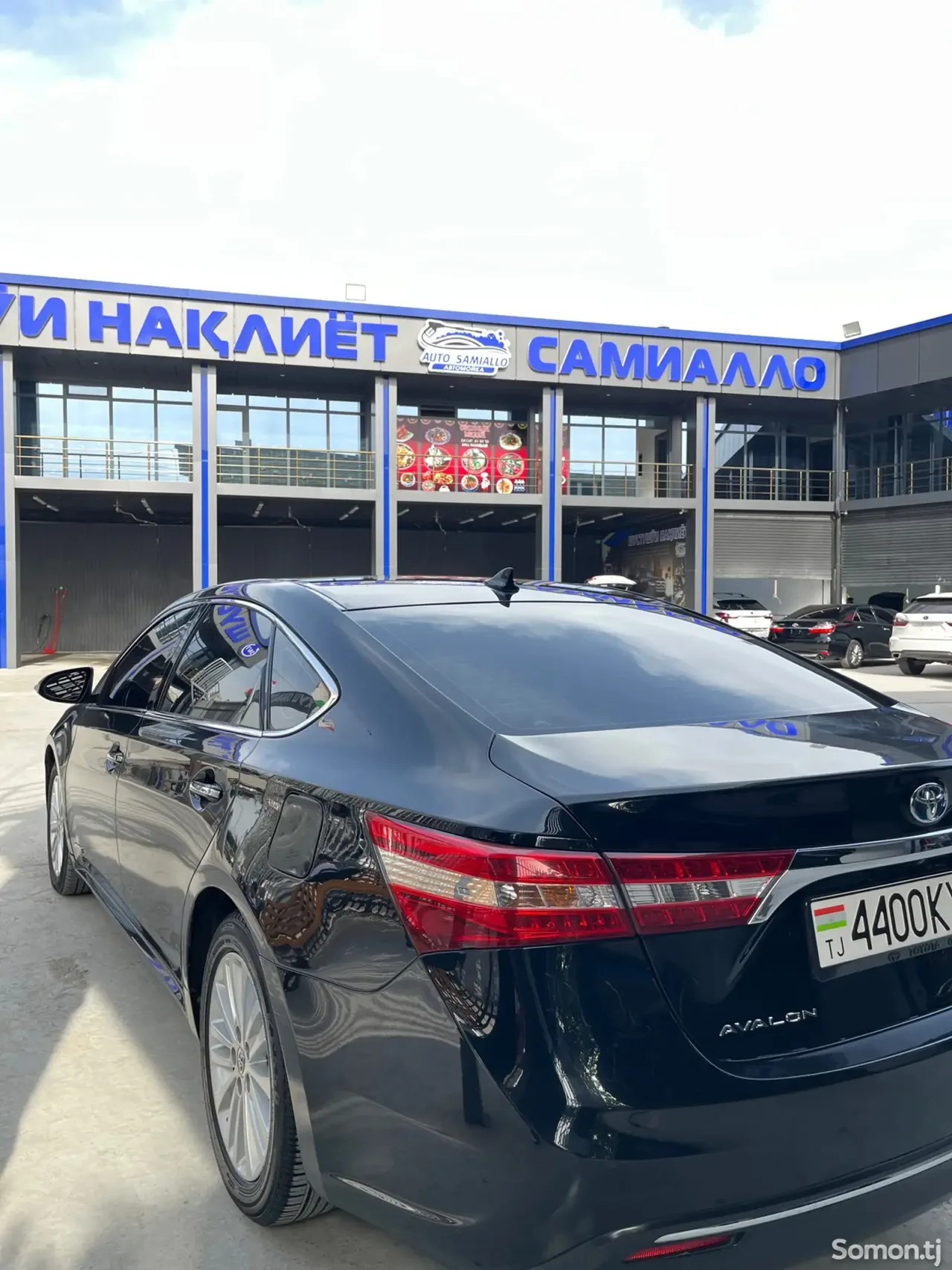 Toyota Avalon 2015 · 2.5 AT