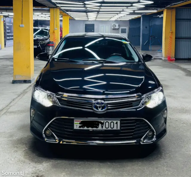 Toyota Camry 2015 · 2.5 AT