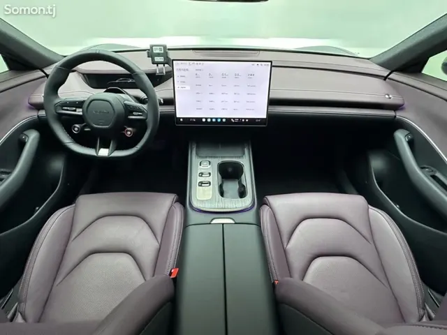 Xiaomi SU7 2025 · AT