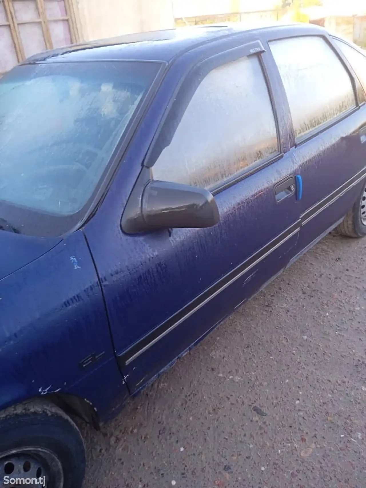 Opel Vectra A 1992 · 1.6 MT