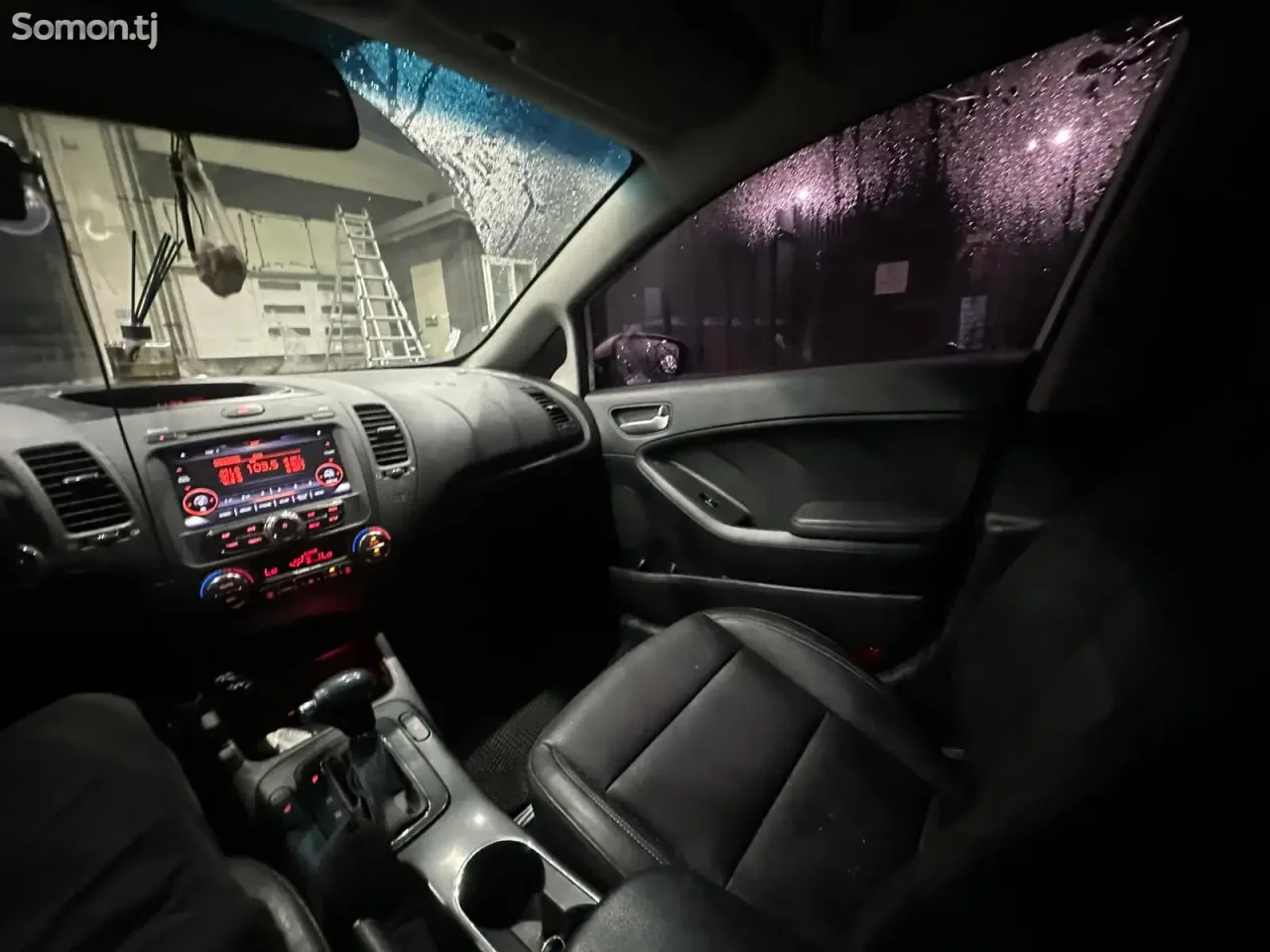 Kia K3 2014 · 1.6 AT