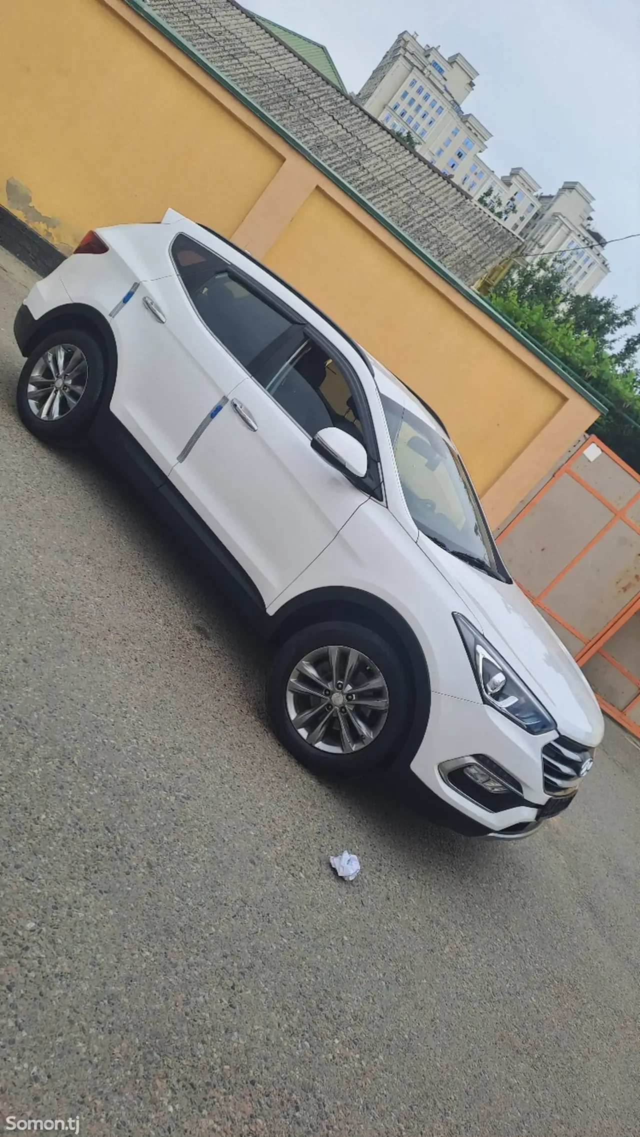 Hyundai Santa Fe 2016 · 2.0 AT