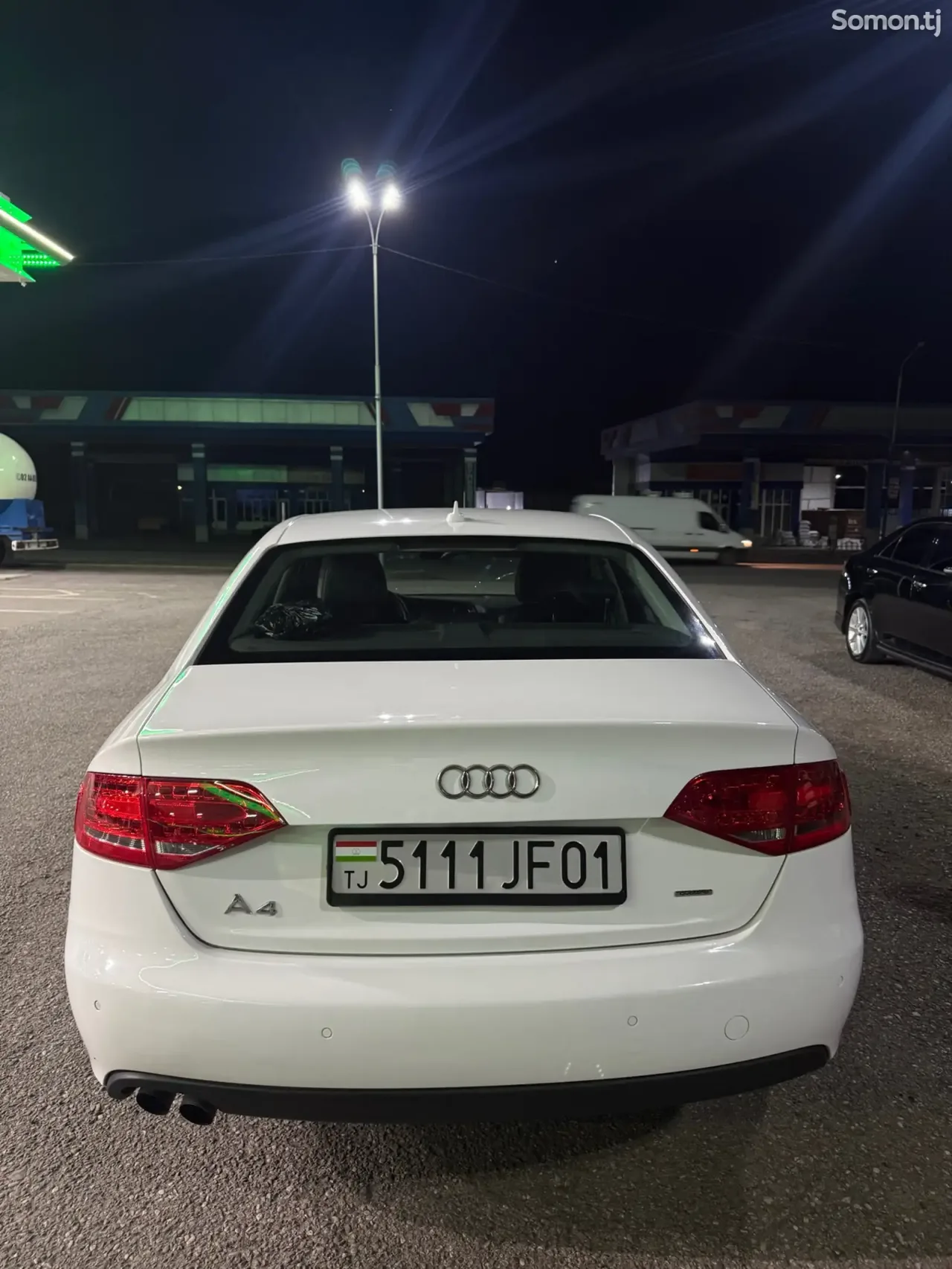 Audi A4 2011 · 2.0 AT