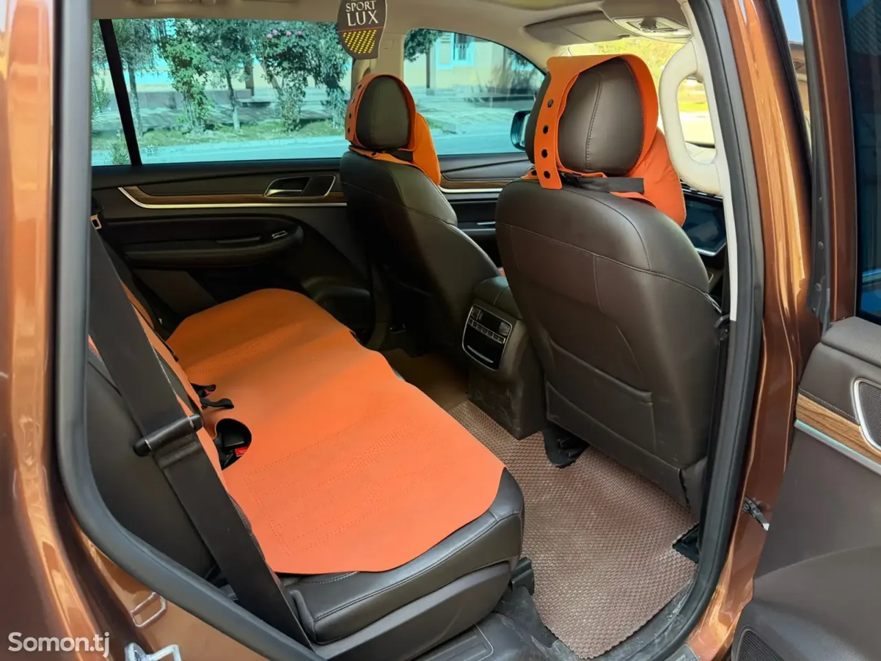 Roewe RX8 2018 · 2.0 AT
