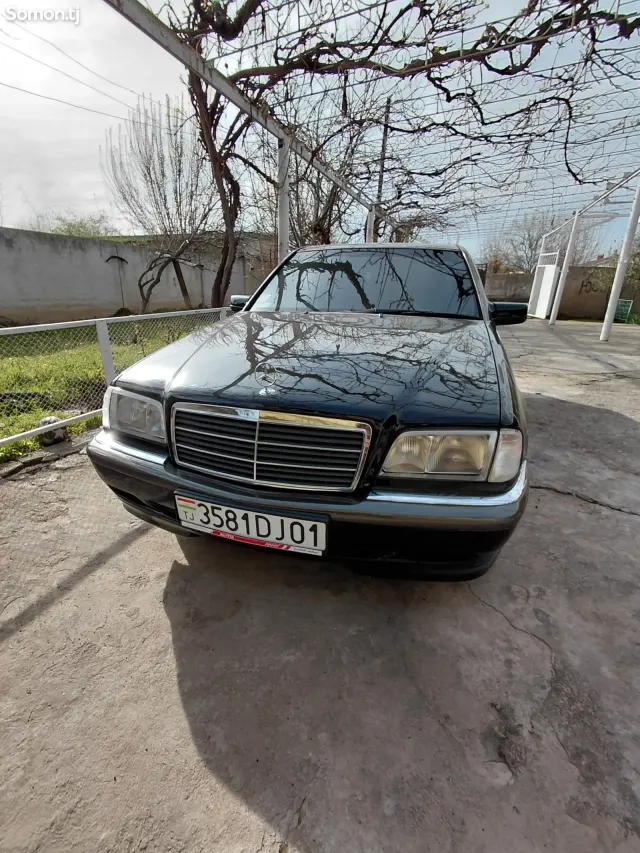Mercedes-Benz C class 2000 · 1.8 AT