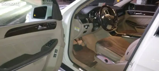 Mercedes-Benz GL class 2014 · 4.5 AT