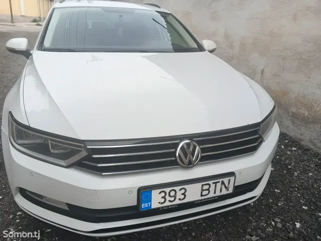 Volkswagen Passat 2015 · 1.4 AT