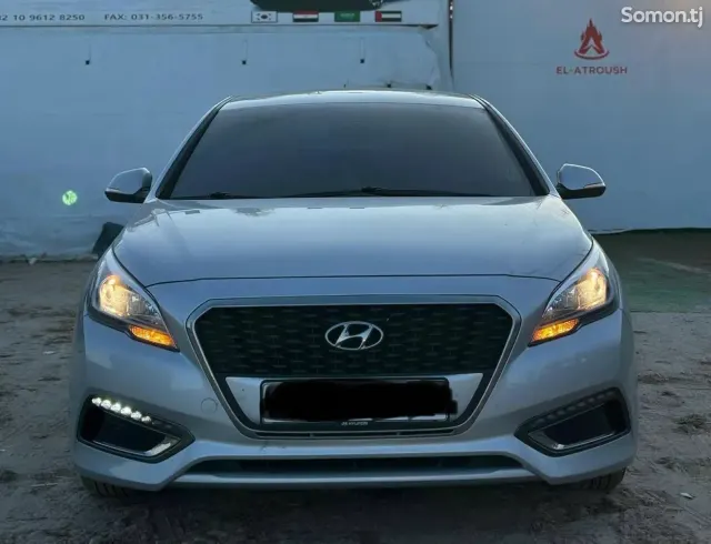Hyundai Sonata 2015 · 2.0 AT
