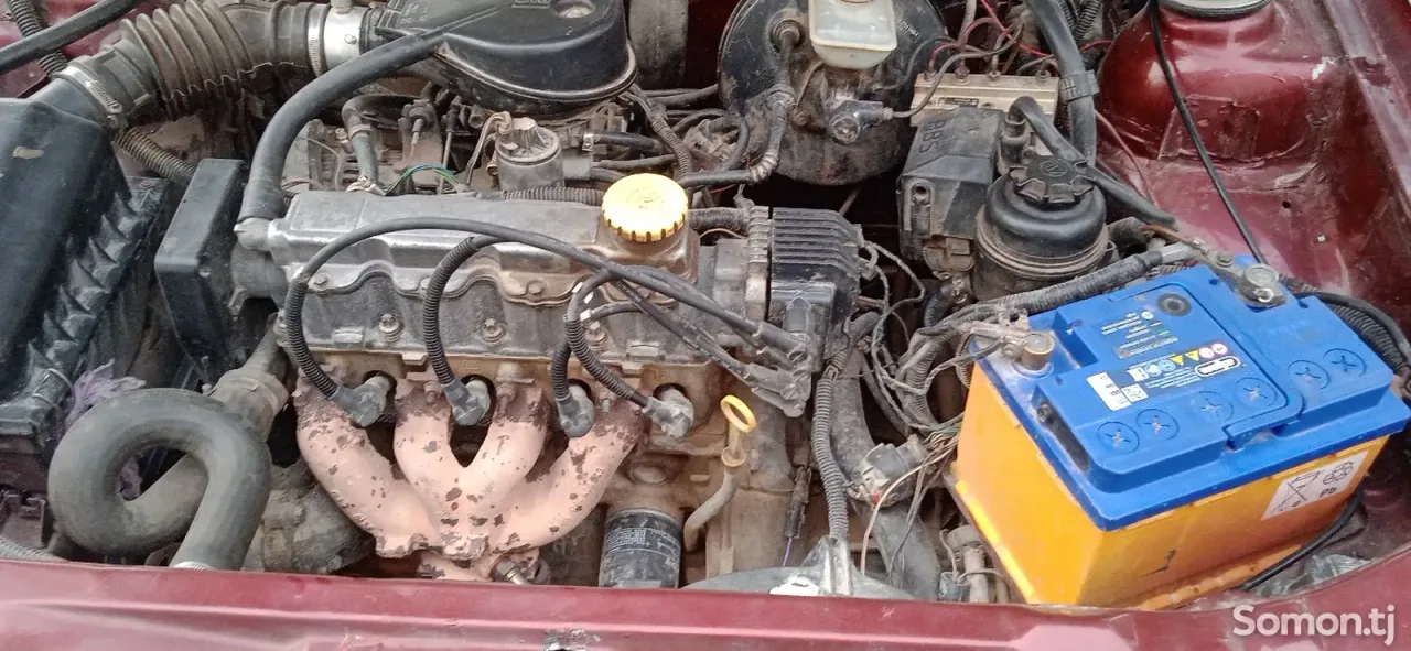 Opel Vectra A 1994 · 1.6 MT