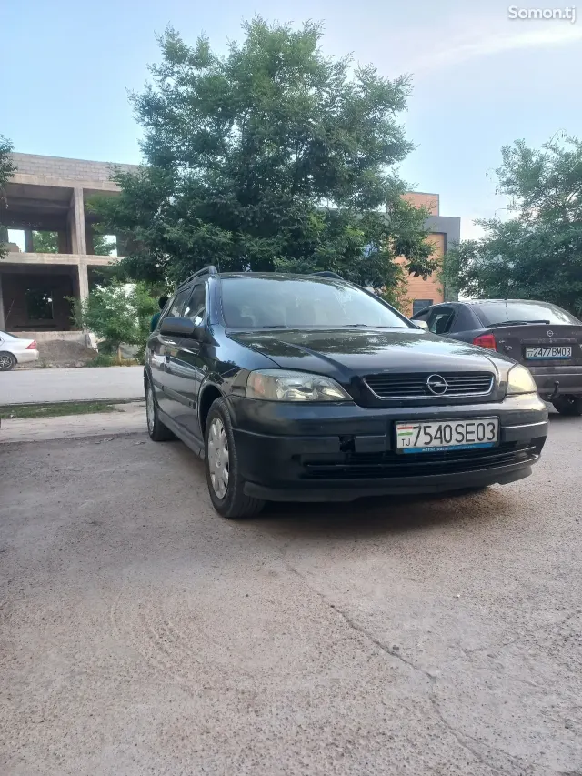 Opel Astra G 1999 · 1.6 MT