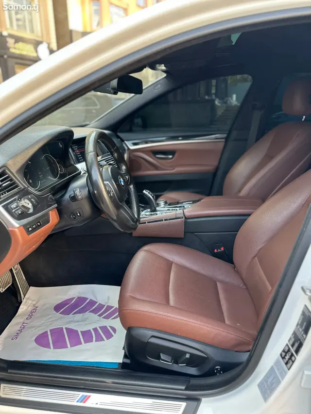 BMW 5 series 2016 · 2.0 AT