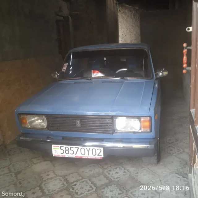 Lada (ВАЗ) 2105 1985 · MT