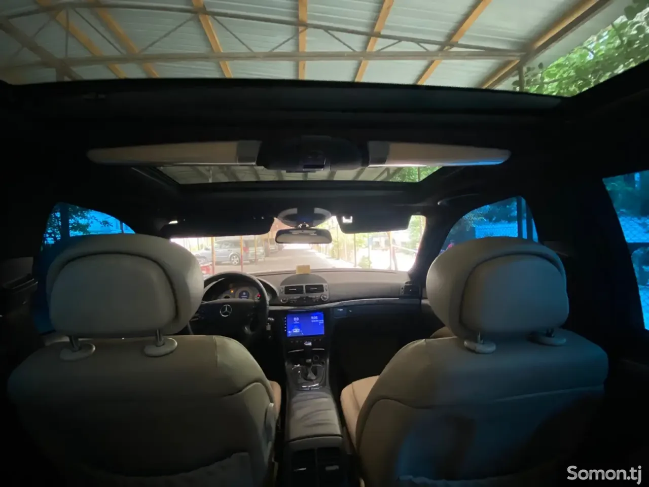 Mercedes-Benz E class 2009 · 3.5 AT