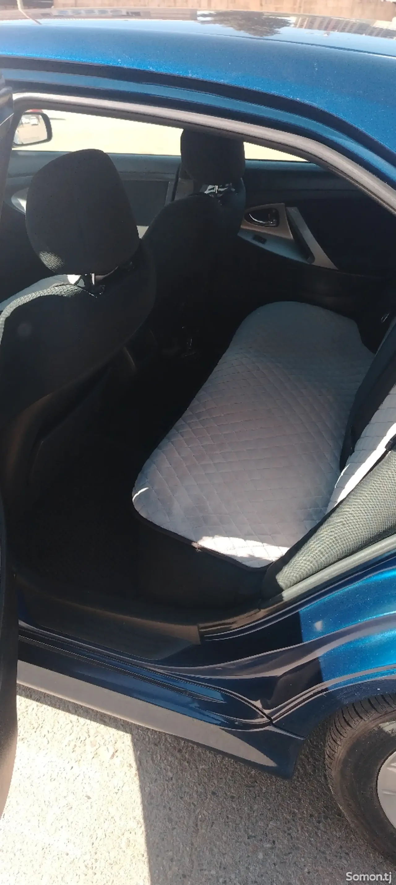 Toyota Camry 2011 · 2.5 AT